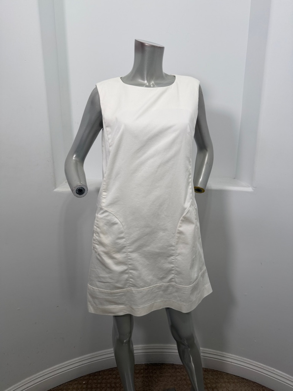HALLHUBER Sleeveless White Shift Dress - Classic Clean Look Size EUR 42